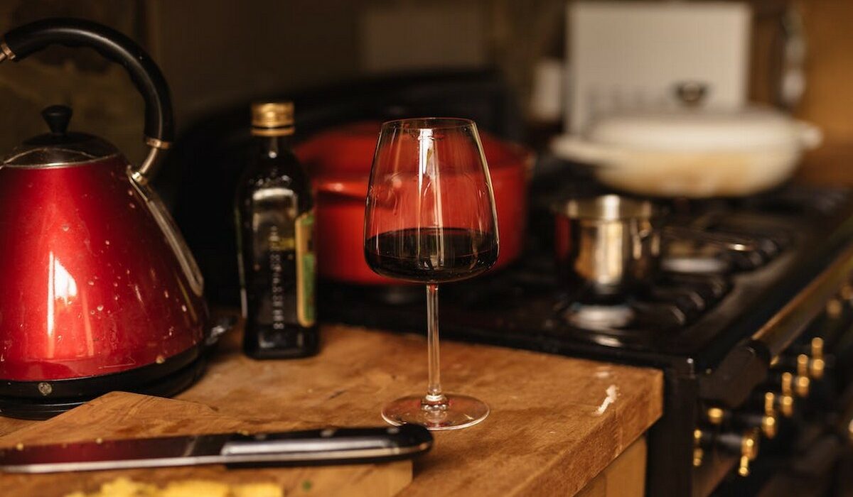 Cucinare con il vino, come fare e consigli