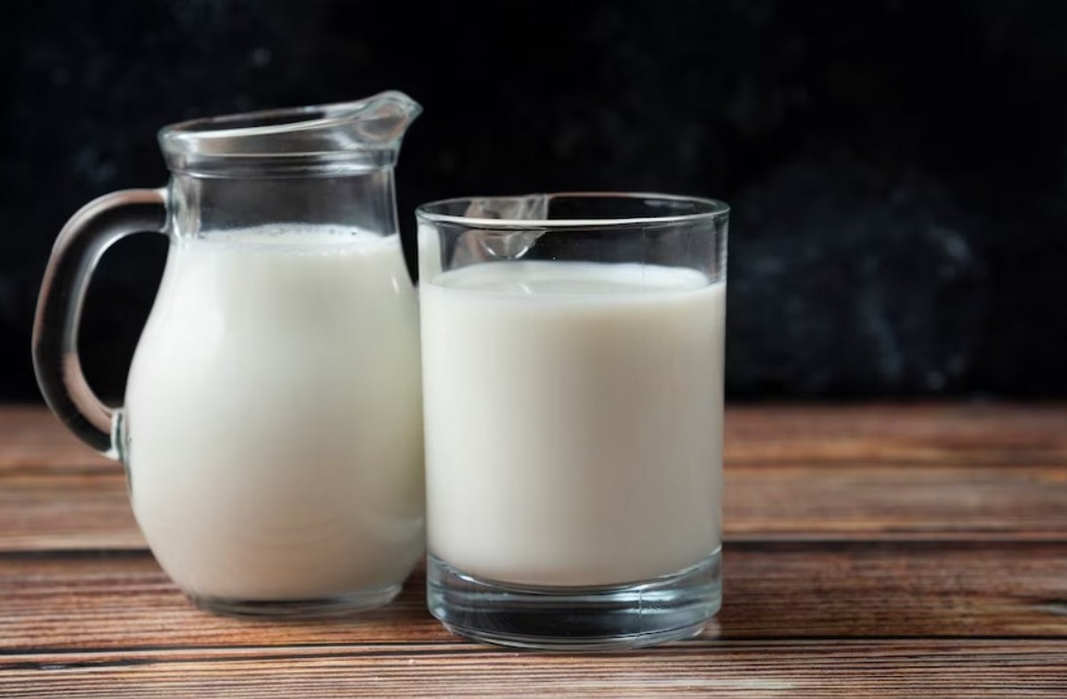 Latte: informazioni utili e cose da sapere sul latte vaccino