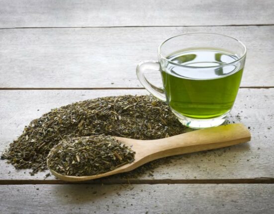 Tutti i benefici del tè verde