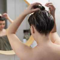 Come scegliere i prodotti giusti per capelli danneggiati