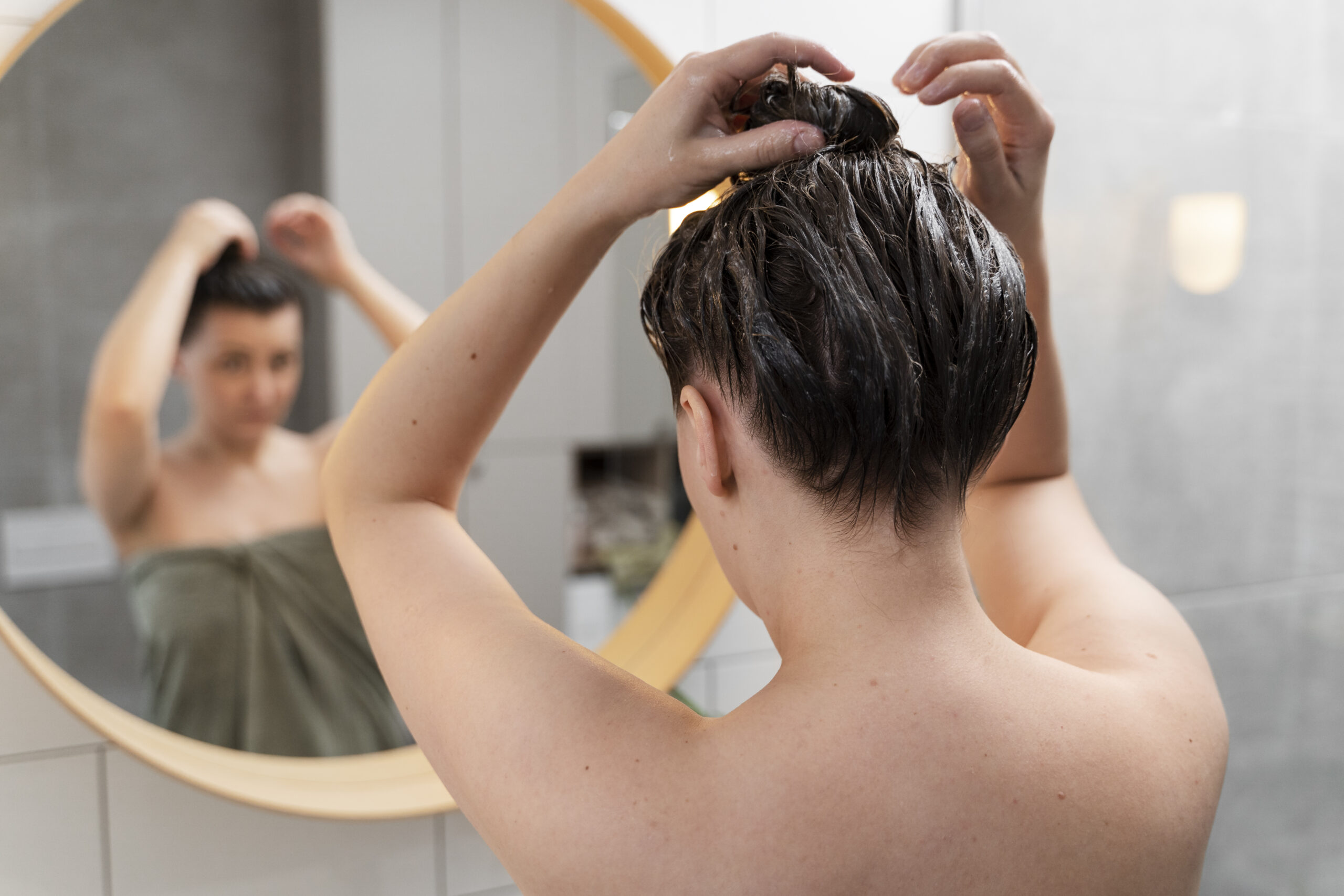 Come scegliere i prodotti giusti per capelli danneggiati