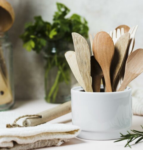 Cura e manutenzione degli utensili da cucina: come farli durare di più