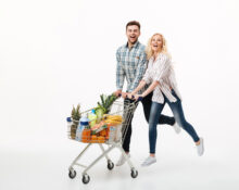 Spesa settimanale per due persone: cosa comprare per risparmiare