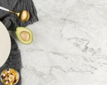Superfici delicate in cucina: come pulirle senza danneggiarle