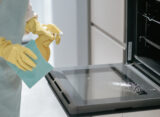Come pulire il forno: guida completa per una pulizia efficace
