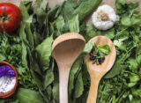Come utilizzare le erbe aromatiche: i nostri consigli per una cucina profumata e saporita
