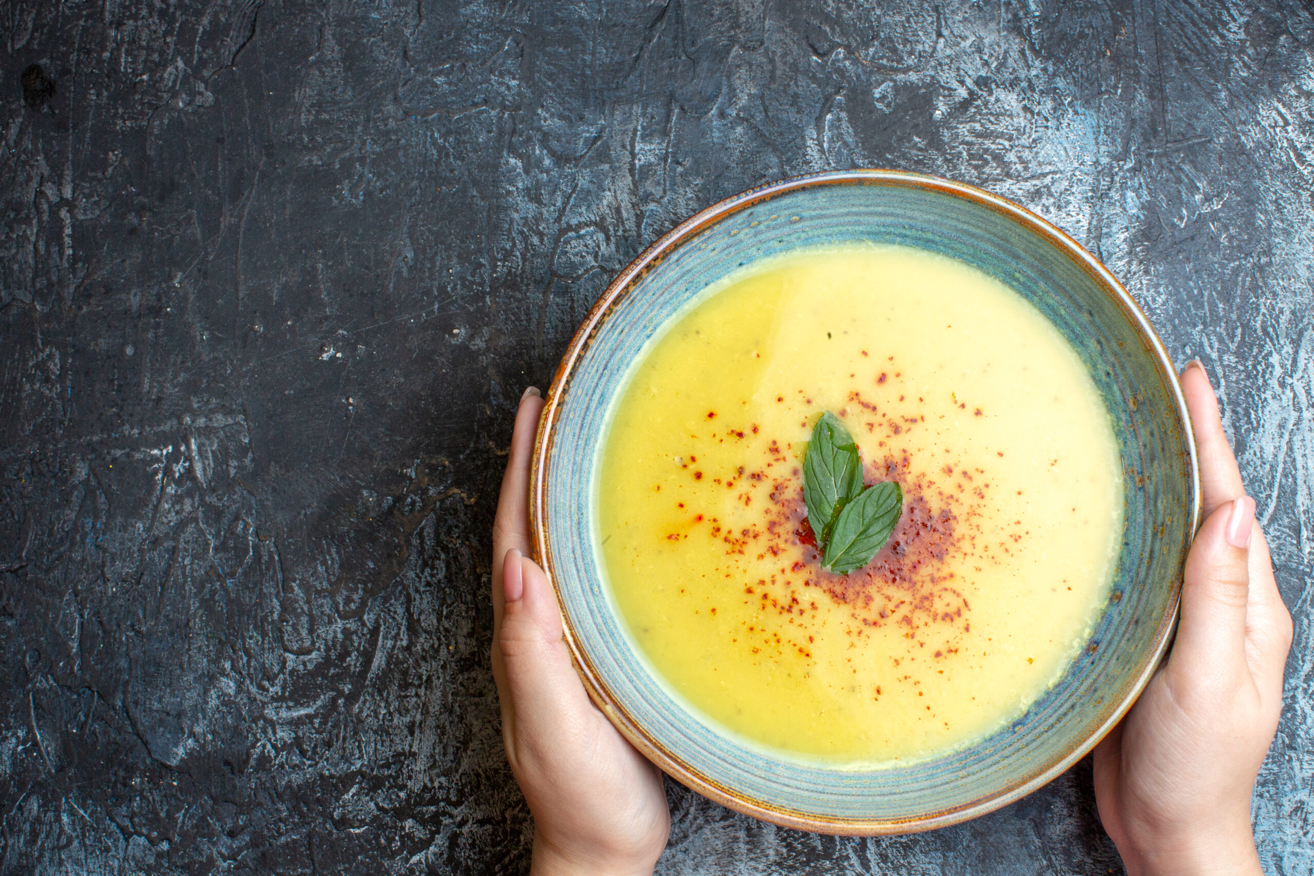Come preparare la crema Knorr Porri e Patate in 3 minuti: ingredienti, valori e consigli