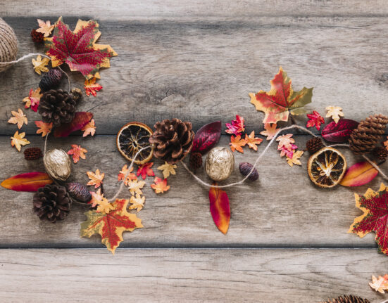 Decorazioni naturali d’autunno: come usare foglie e frutti per una casa accogliente