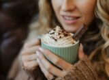 Bevande calde per l’inverno: cioccolata, tisane e infusi speziati