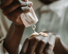 Cura della pelle in inverno: idratazione e trattamenti quotidiani