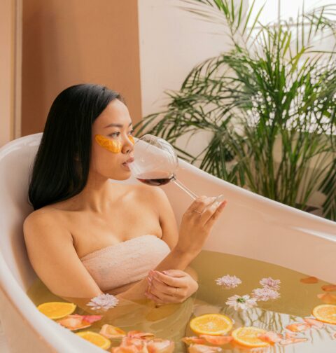 Rituali di relax invernali: bagno caldo, oli essenziali e aromi