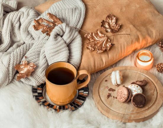 Rituali serali per un sonno migliore con il calo delle temperature