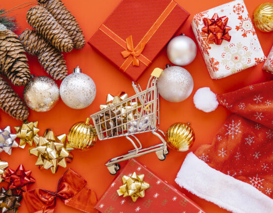 Come organizzare la spesa di Natale senza stress: lista e consigli pratici
