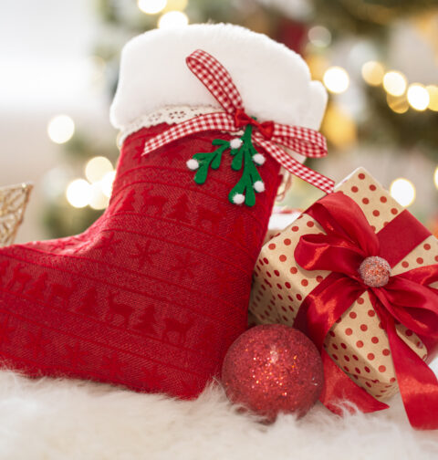 Calze della Befana fai-da-te: idee semplici con dolci e prodotti confezionati